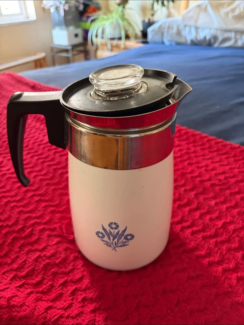 White Floral Stainless-Trim Coffee Carafe with Black Handle